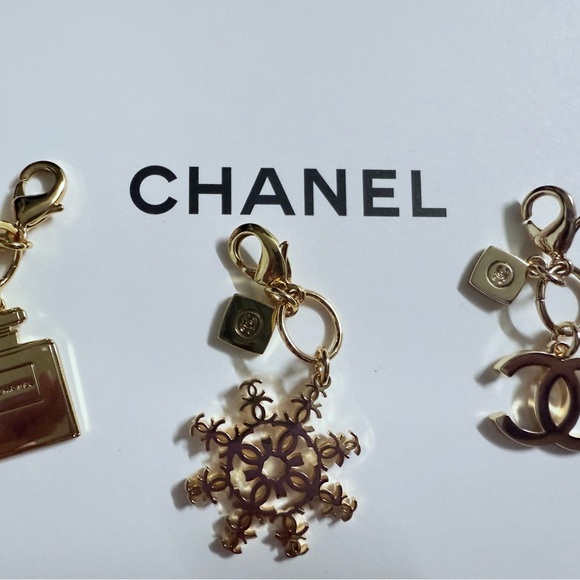Chanel 3 Charm set - Picture 1 of 2
